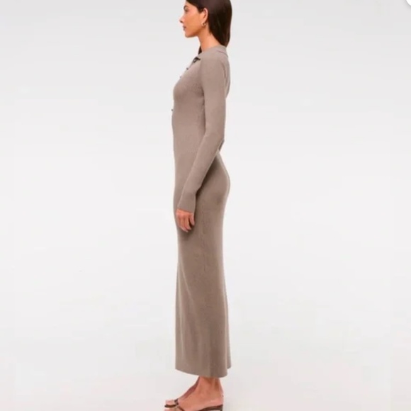 Abercrombie & Fitch long-sleeve collared midi sweater dress - Picture 3 of 13